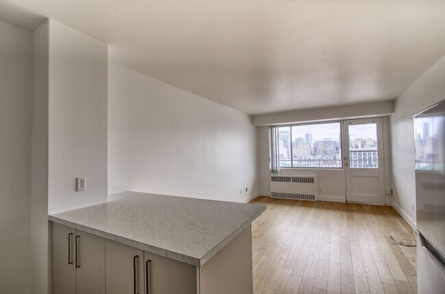 Photo du bâtiment - 3460 Rue Durocher