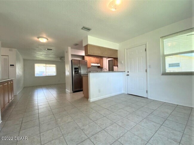 Foto del edificio - 2111 Oriole Ln