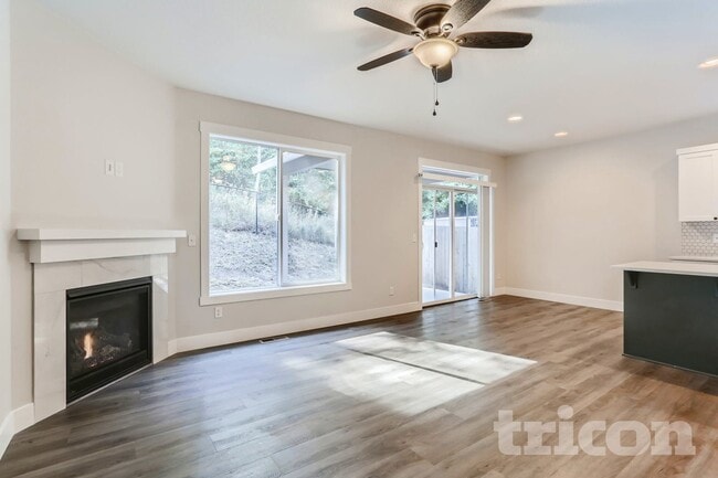 Building Photo - 1307 NE 70th St