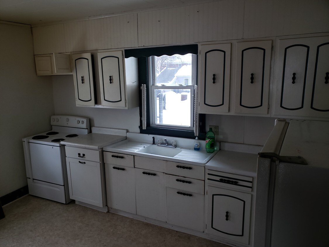 615 Vincil St, Moberly, MO 65270 House Rental in Moberly, MO