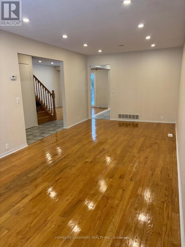 Photo du bâtiment - 41 Markville Rd