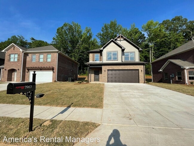 Building Photo - 4 br, 2.5 bath House - 7963 St. James Drive
