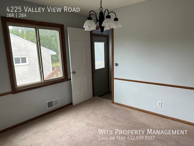Foto del edificio - 4225 Valley View Rd