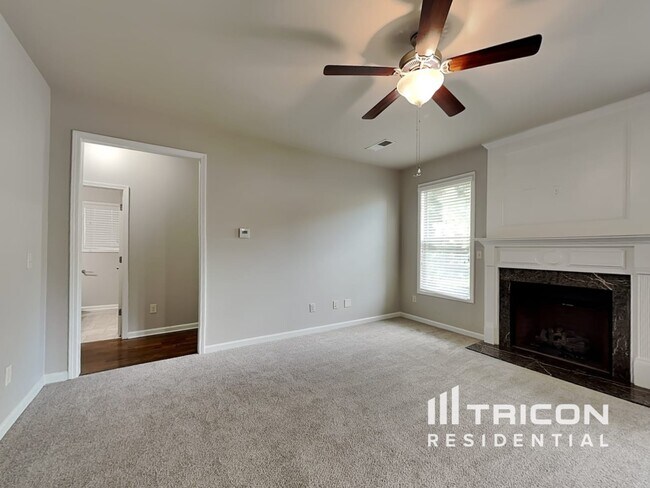 Foto del edificio - 5030 Glencliff Dr