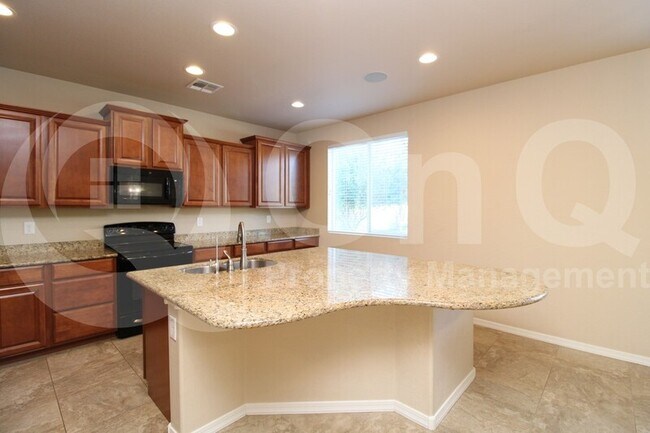 Building Photo - 4643 S Pearl Dr