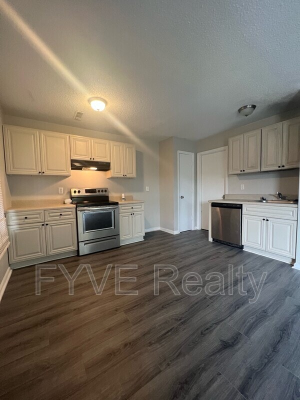 1251 Sumner Ave Unit Apt D5, North Charleston, SC 29406 Condo for Rent in North Charleston, SC