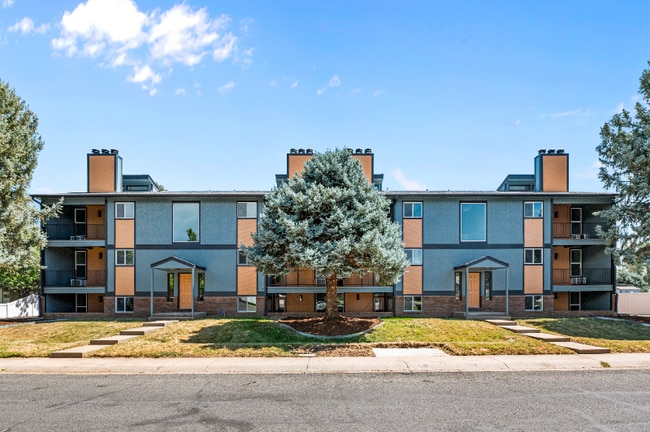 Building Photo - 1650 29th Ave Pl