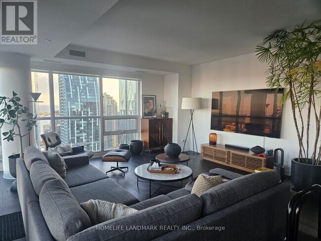 Building Photo - 88 Scott St