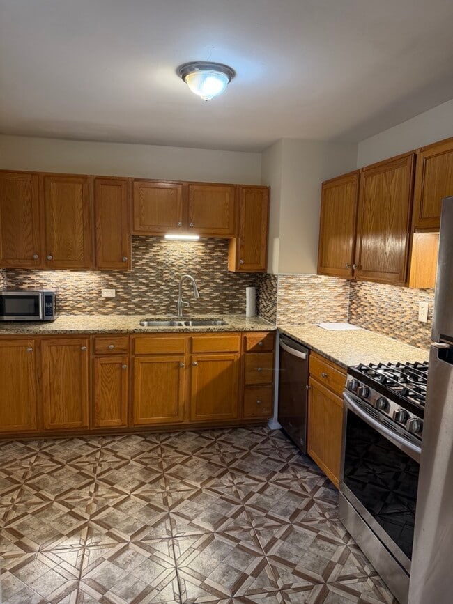 Photo - 1068 Palafox Dr NE House