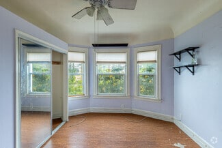 Building Photo - 4604 Lexington Ave