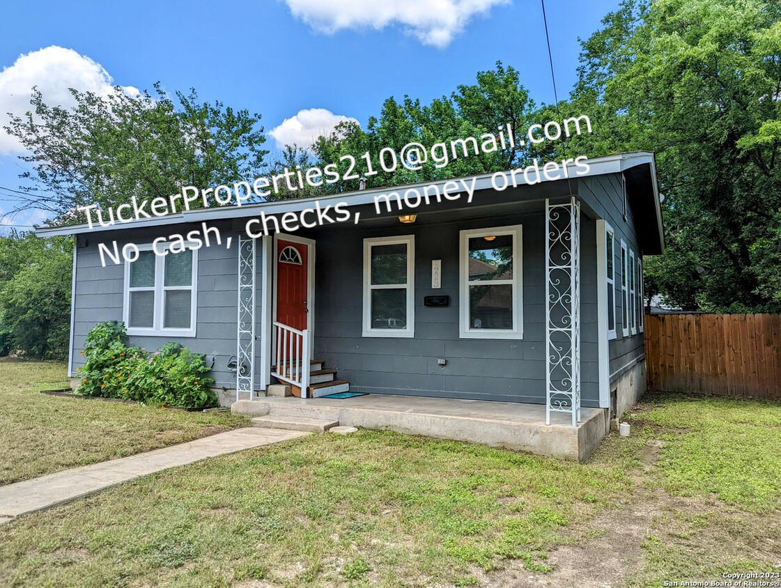 Primary Photo - 2223 W Wildwood Dr