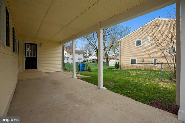Foto del edificio - 304 Browning Ln