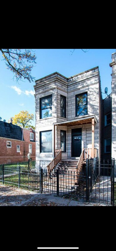 Primary Photo - 614 N Troy St