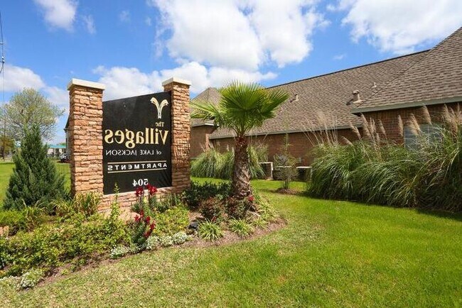 Foto del edificio - 504 TX-332