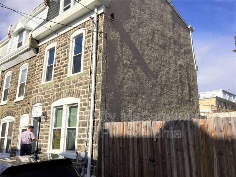 Photo - 230 Wendover St