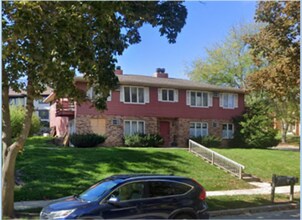 Building Photo - 2 S Wickham Ct