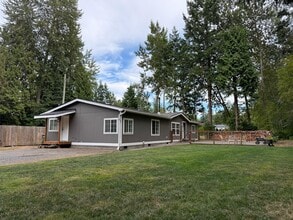 Building Photo - 4647 California Trail