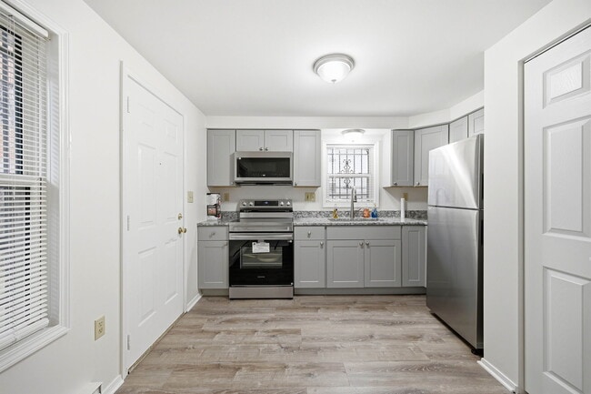 Building Photo - 21 N 13th St