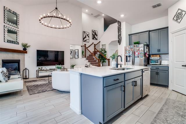 Foto del edificio - 8509 Gray Squirrel Ln.