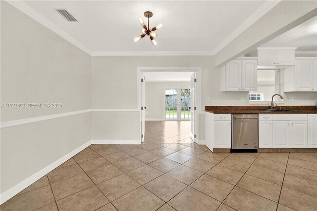 Foto del edificio - 9312 SW 182nd St