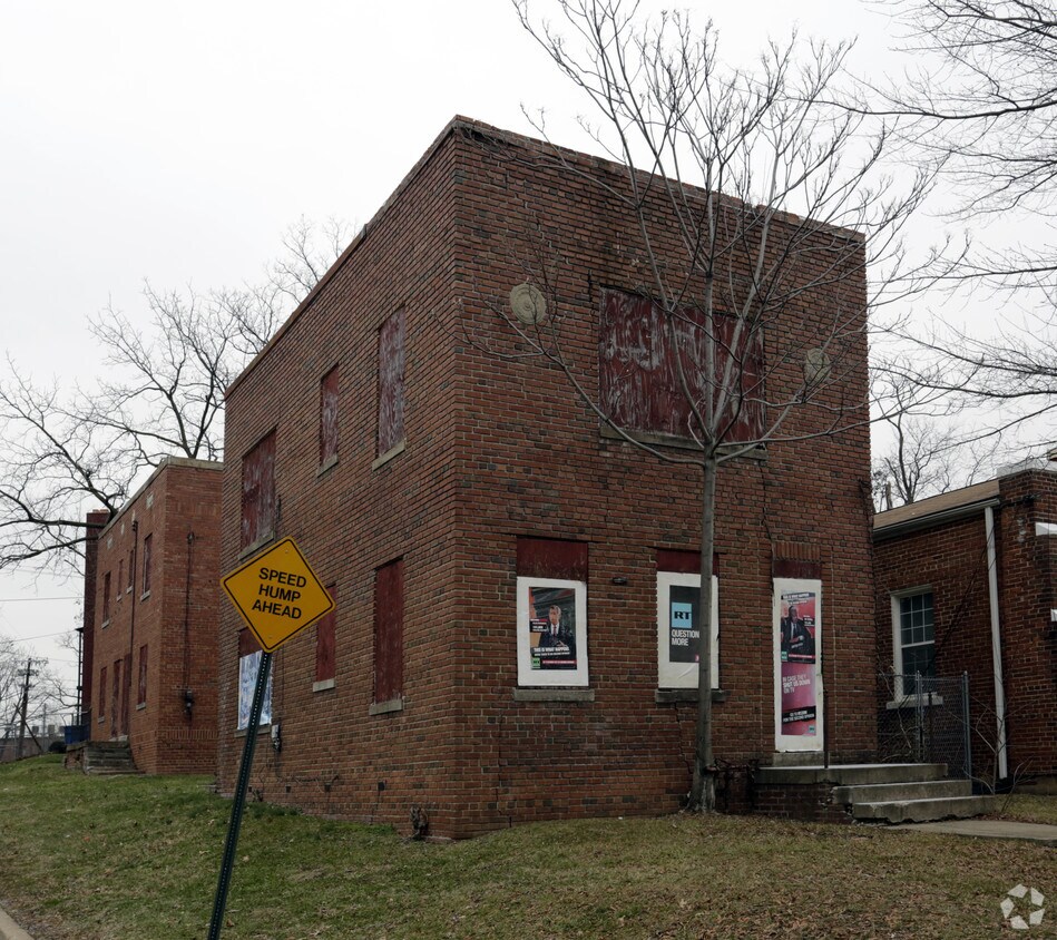 Primary Photo - 2629 Martin Luther King Jr Ave SE