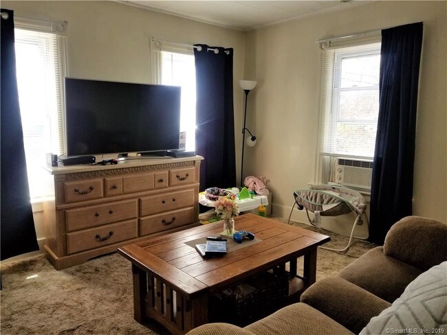 Building Photo - 254 Ward St