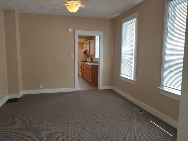 Foto del edificio - **Exceptional 2 bedroom Apartment**