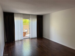 Building Photo - 650 Oakmont Ave