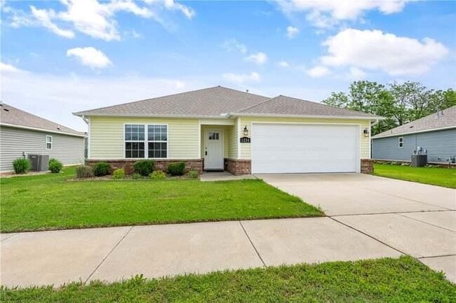 Building Photo - 1214 S Gentle Valley Dr