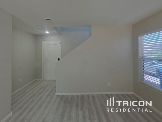 Foto del edificio - 494 Brompton St
