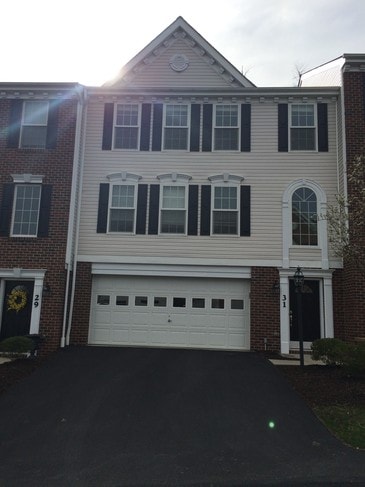 Building Photo - 31 Abbeywood Ln