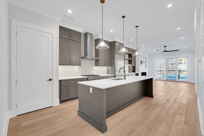 Foto del edificio - Condo Available Downtown Greenville!