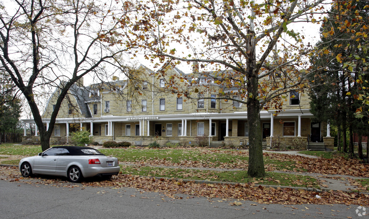 Building Photo - Lexington Lodge