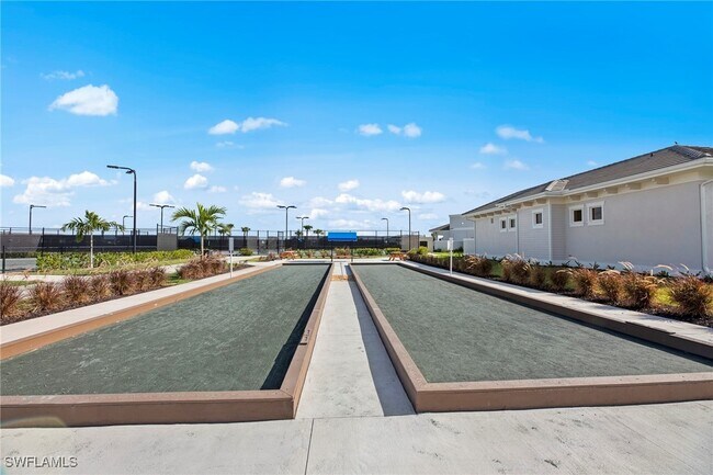 Foto del edificio - 5427 Double Eagle Cir