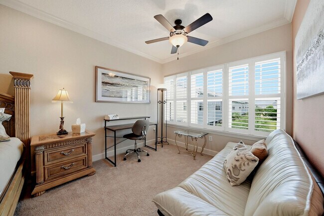 Building Photo - 6133 Marina Cove Way S