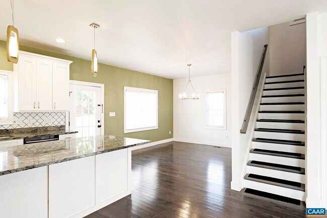 Foto del edificio - 903 Nassau St