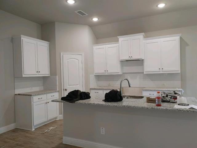 Building Photo - 351 Sweetspire Dr