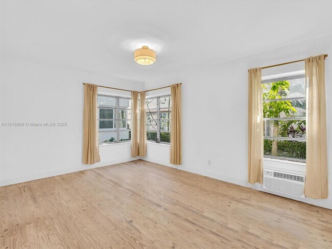 Foto del edificio - 821 Jefferson Ave