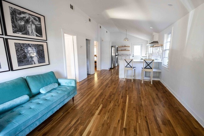 Foto del edificio - 731 E 34th St