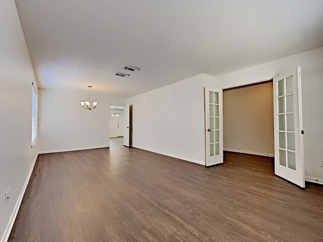 Building Photo - 28903 Stone Fox Dr