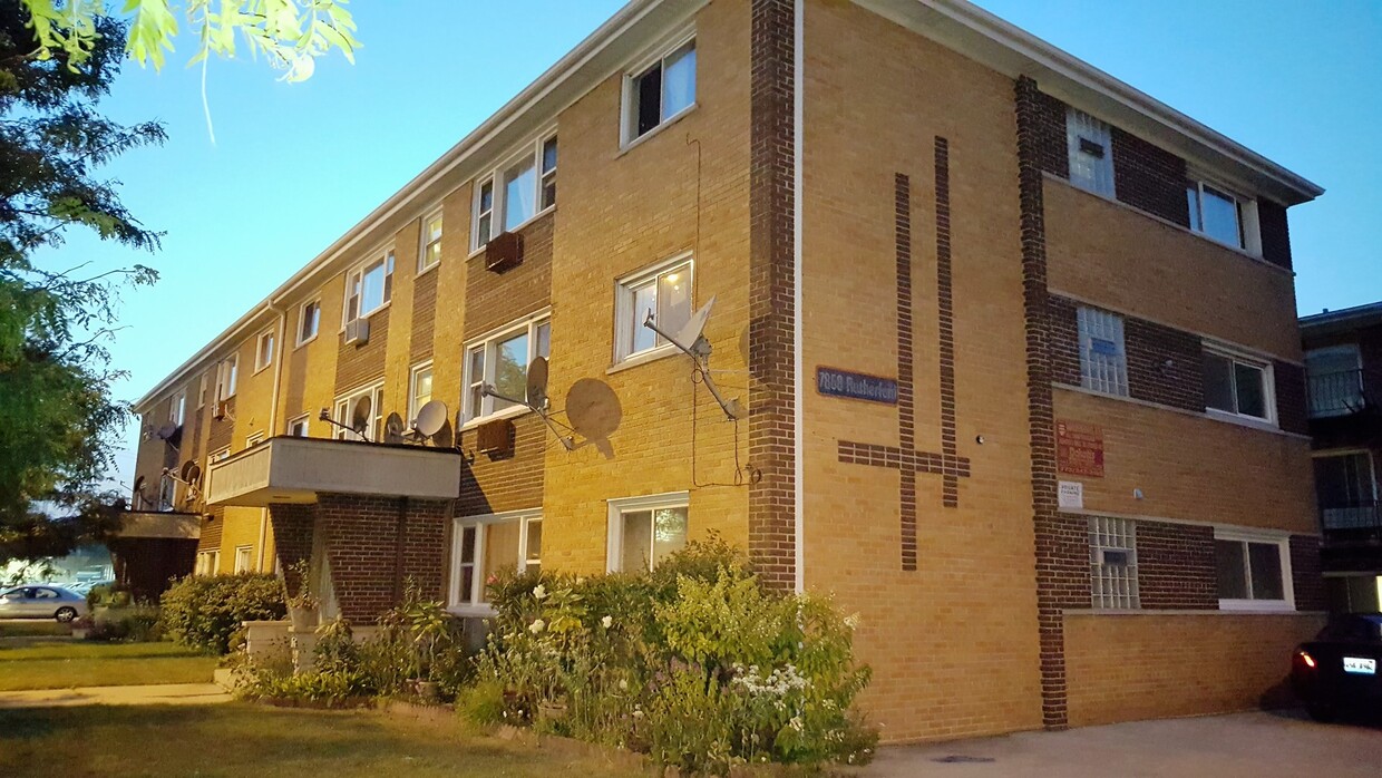 Primary Photo - 7858 Rutherford Ave