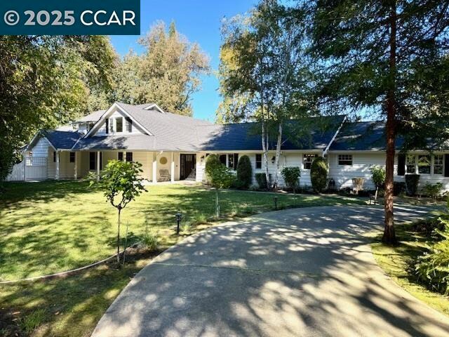 Foto principal - 354 Love Ln