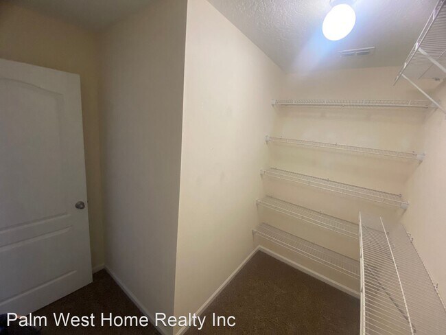 Building Photo - 4 br, 2 bath House - 125 Fairway Ct