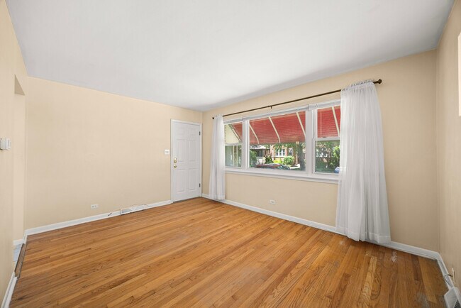 Foto del edificio - 3109 Grove Ave