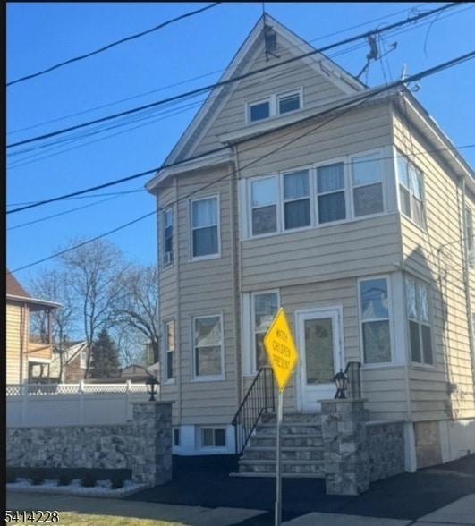 Building Photo - 14 N 10th St