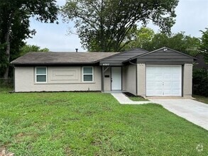 Building Photo - 4327 Scottsdale Dr