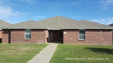 Building Photo - 622 N Bangor Ave