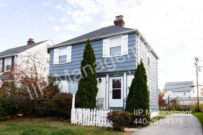 Building Photo - Classic & Charming 2 Bedroom in Euclid OH