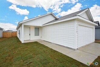 Building Photo - 1612 Pile Trl