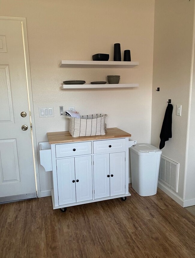 Building Photo - Lovely Casita For Rent in Murrieta...Prime...